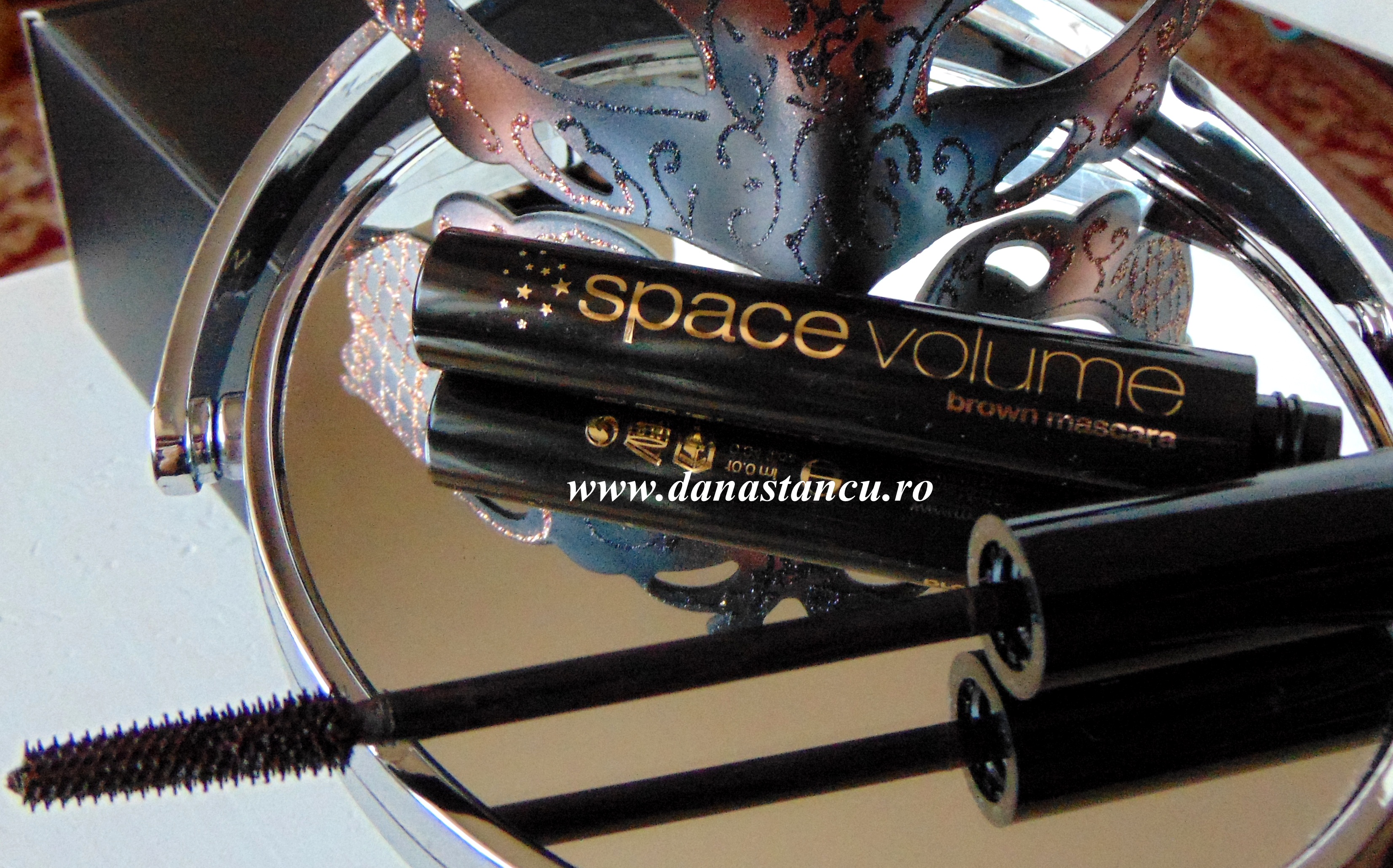 space volume mascara